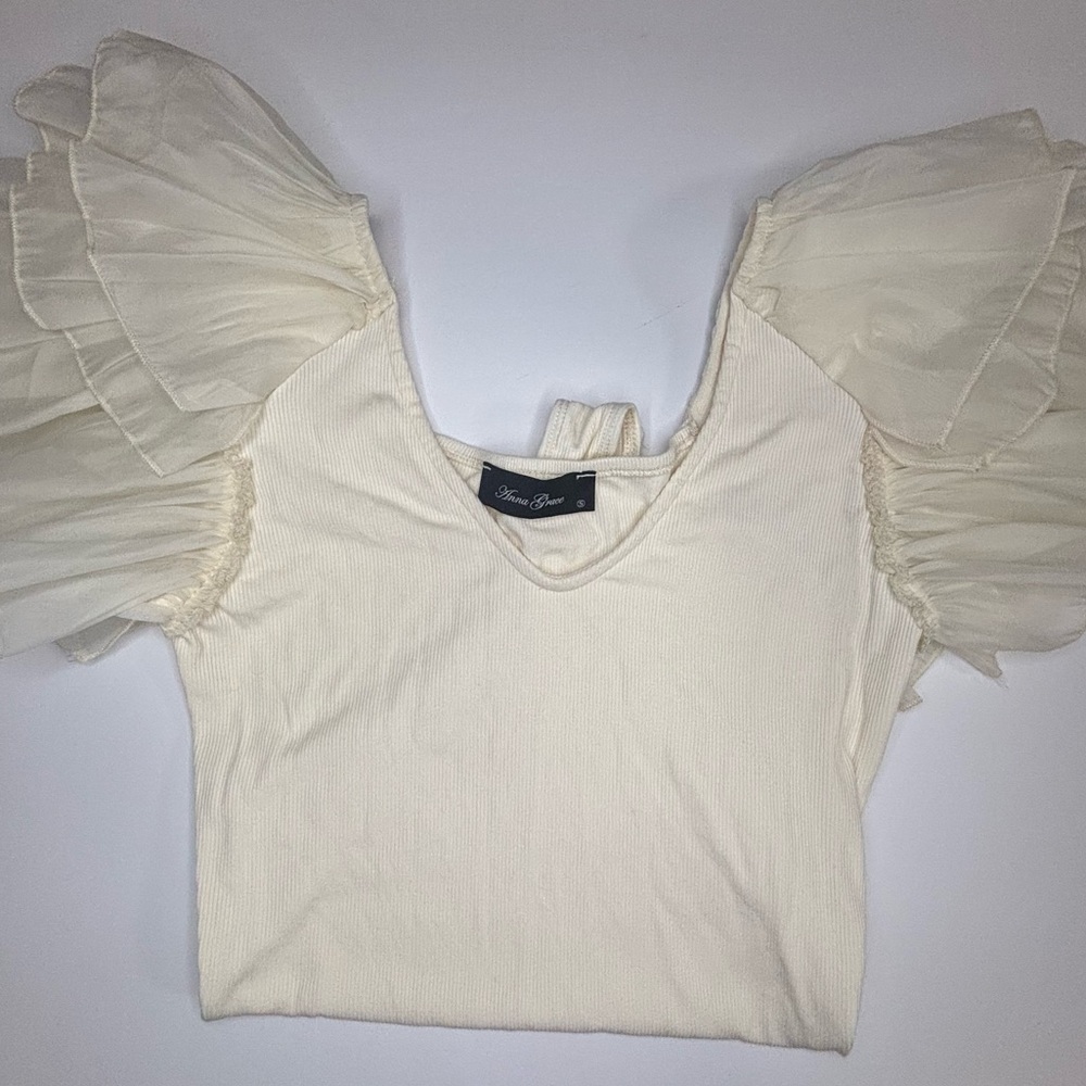 EUC Anna Grace Cream Ruffle Sleeve Bodysuit